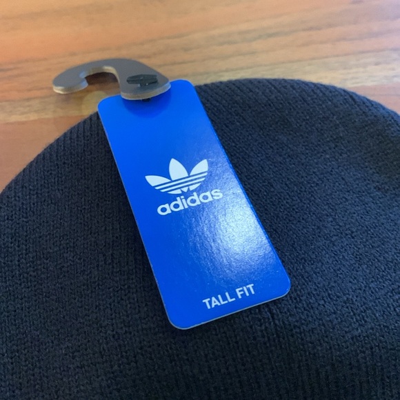 ✈️ New Crispy Unisex Adidas Beanie 🎯 - Picture 5 of 7